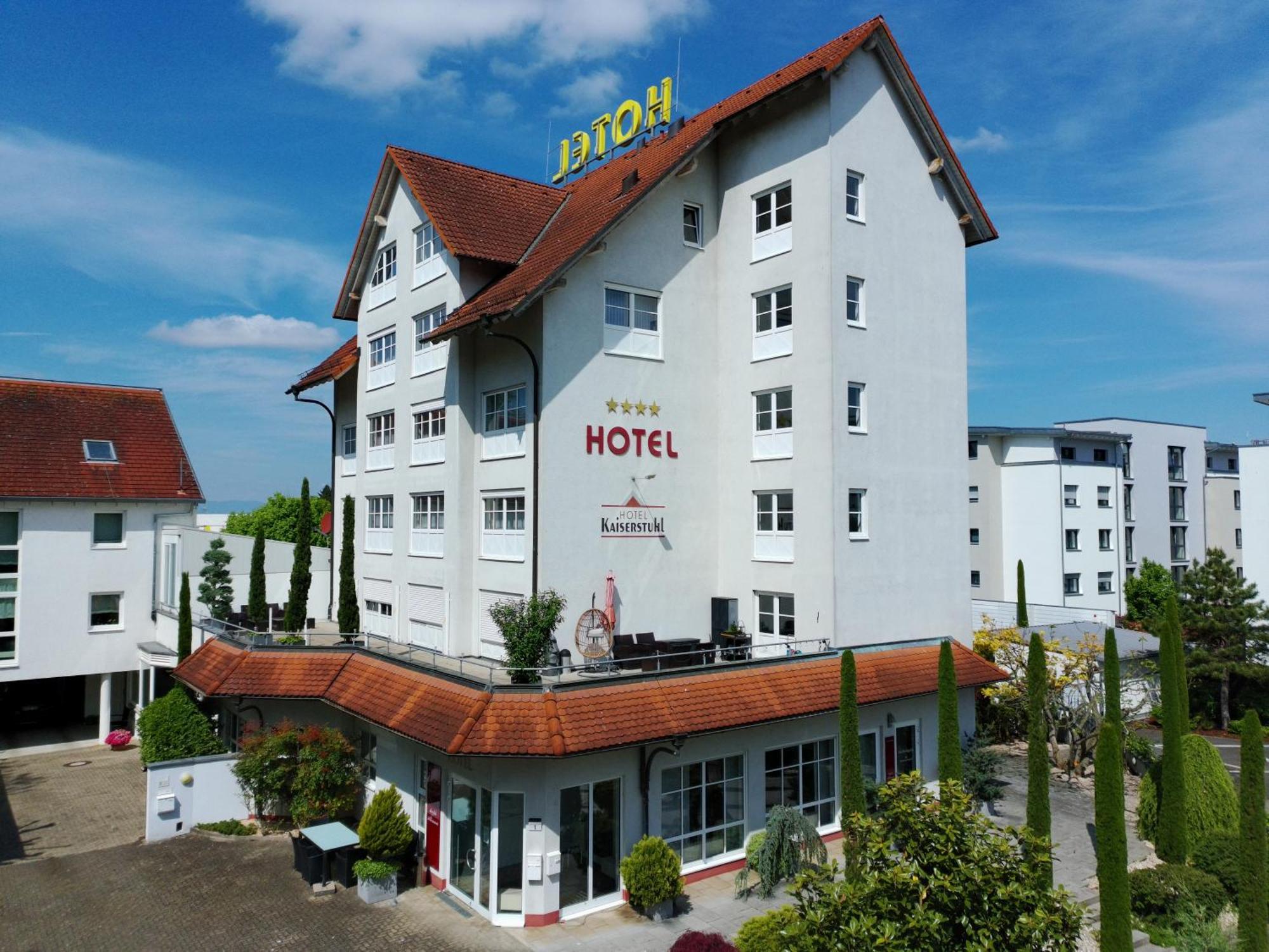Kirchers Park & Wellnesshotel Kaiserstuhl Garni Endingen am Kaiserstuhl Buitenkant foto
