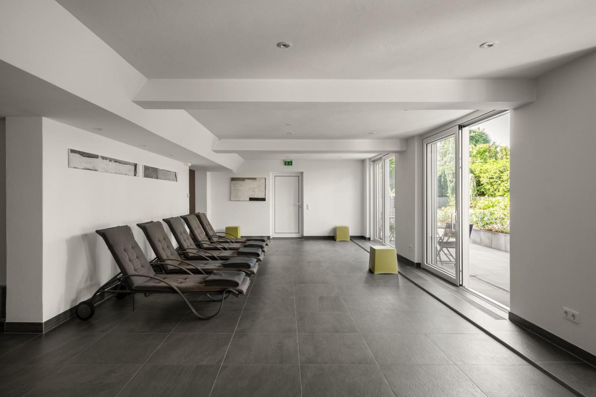 Kirchers Park & Wellnesshotel Kaiserstuhl Garni Endingen am Kaiserstuhl Buitenkant foto